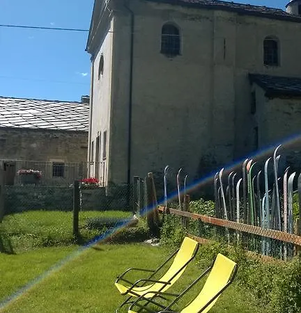 Maison Leveque Holiday home Brusson