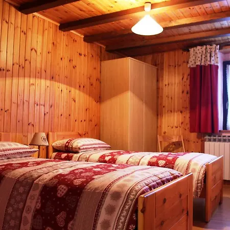 Maison Leveque Holiday home Brusson