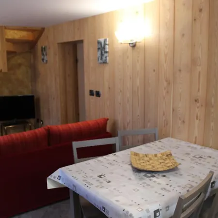 Maison Leveque Holiday home Brusson